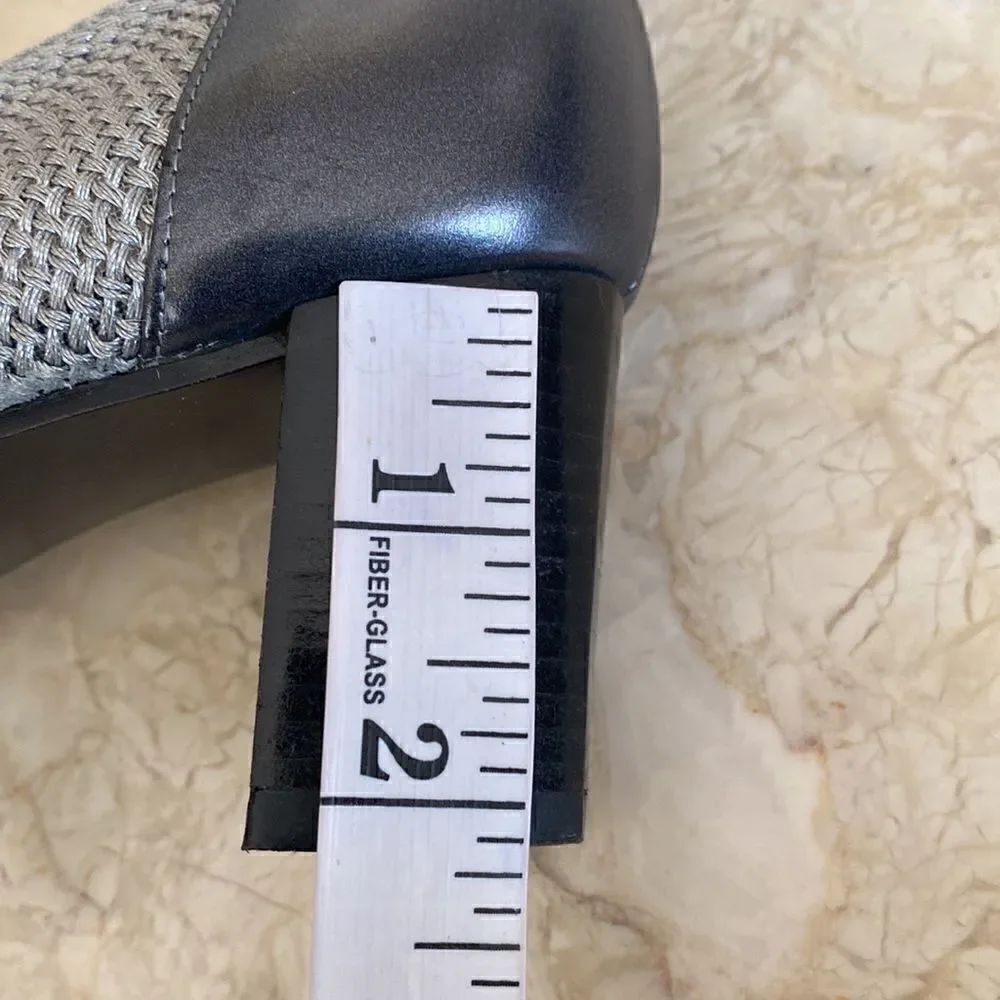 Vintage Stuart Weitzman Square Toe Block Heels - Picture 15 of 15